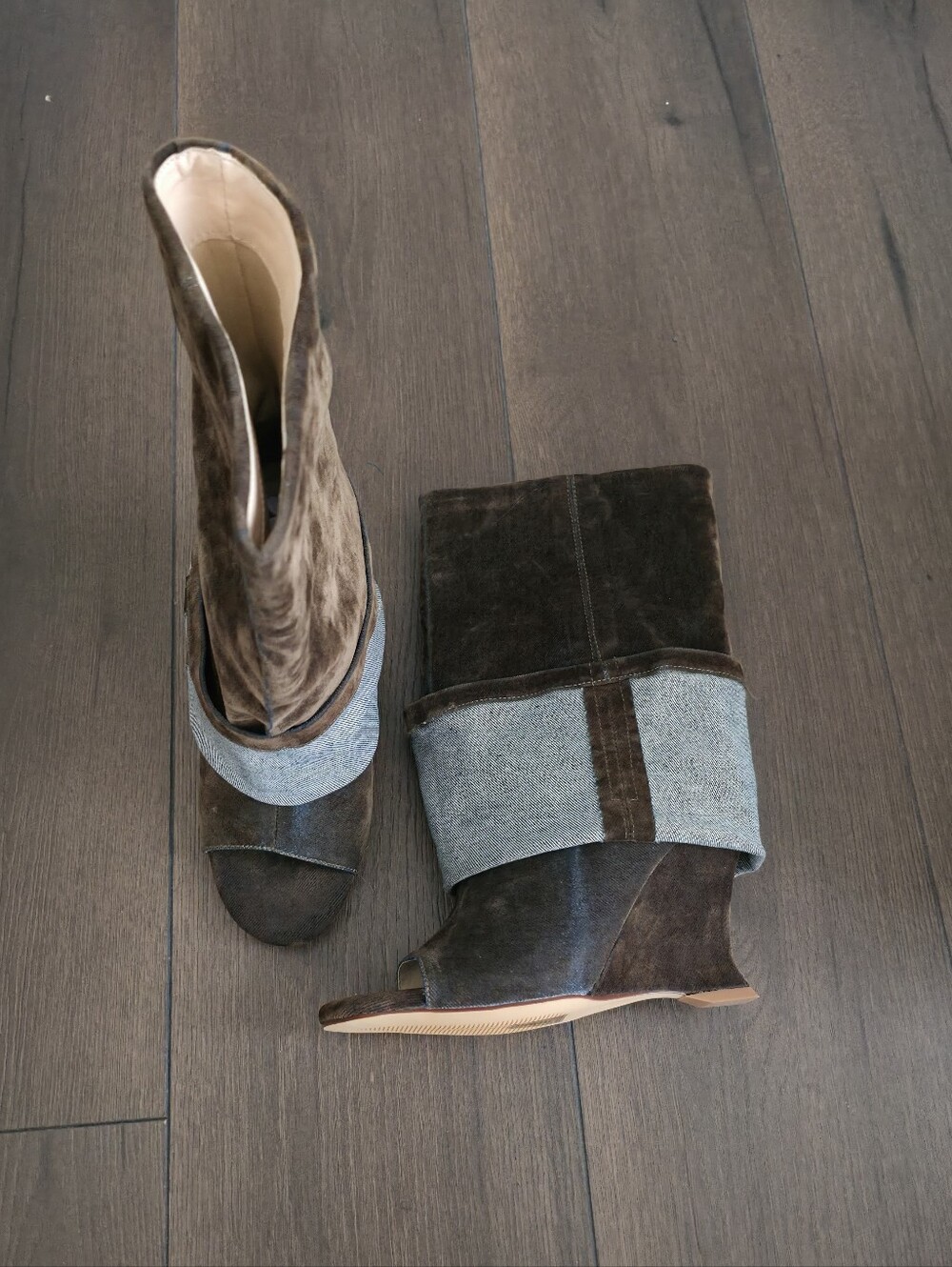 AZALEA WANG Tin
Velvet Denim Peep Toe Wedge Booties